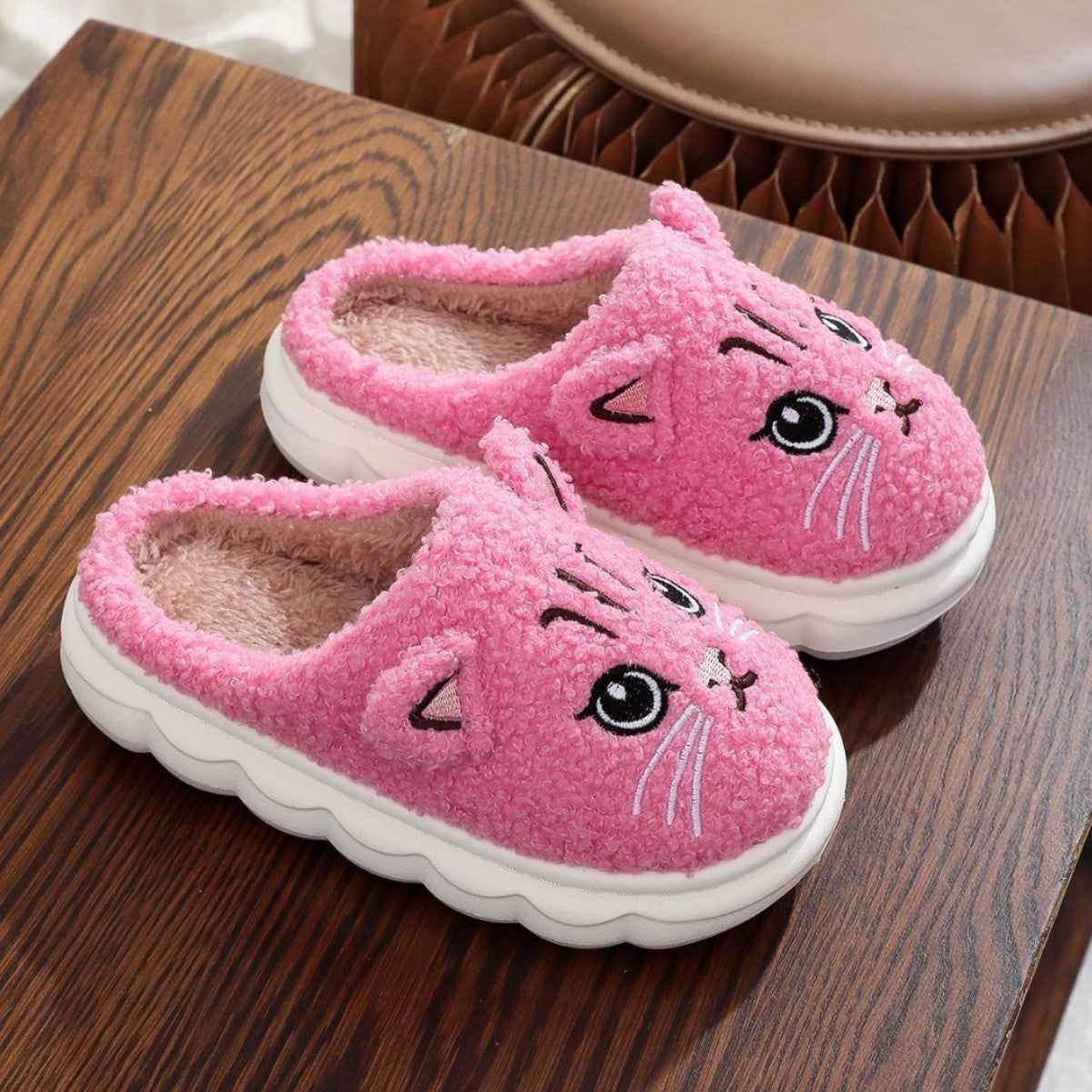 Cute Cat Face Plush Indoor Slippers