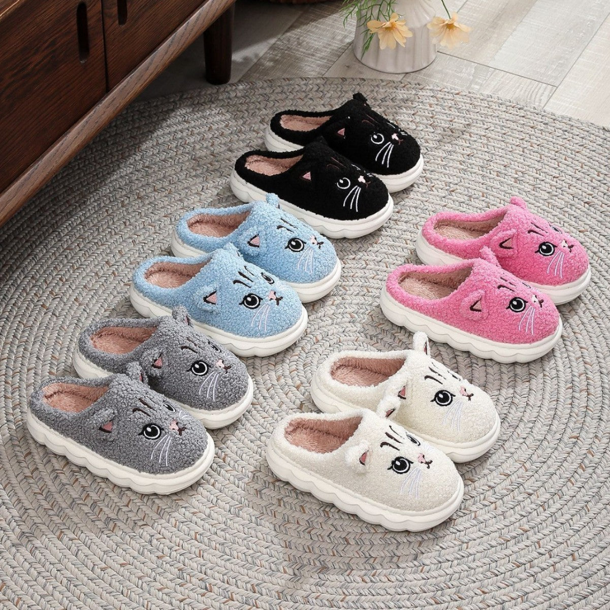 Cute Cat Face Plush Indoor Slippers